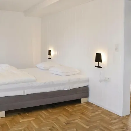 Beautiful In With Sauna, Wifi And Heated Swimming Pool 펜션 *